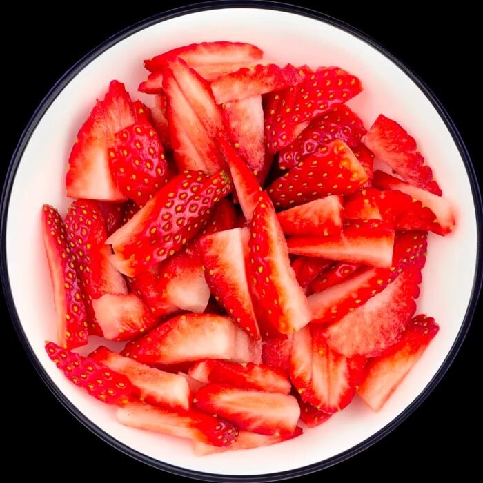 Simple Kitchen FD Sliced Strawberries - 1.08lb - Image 3